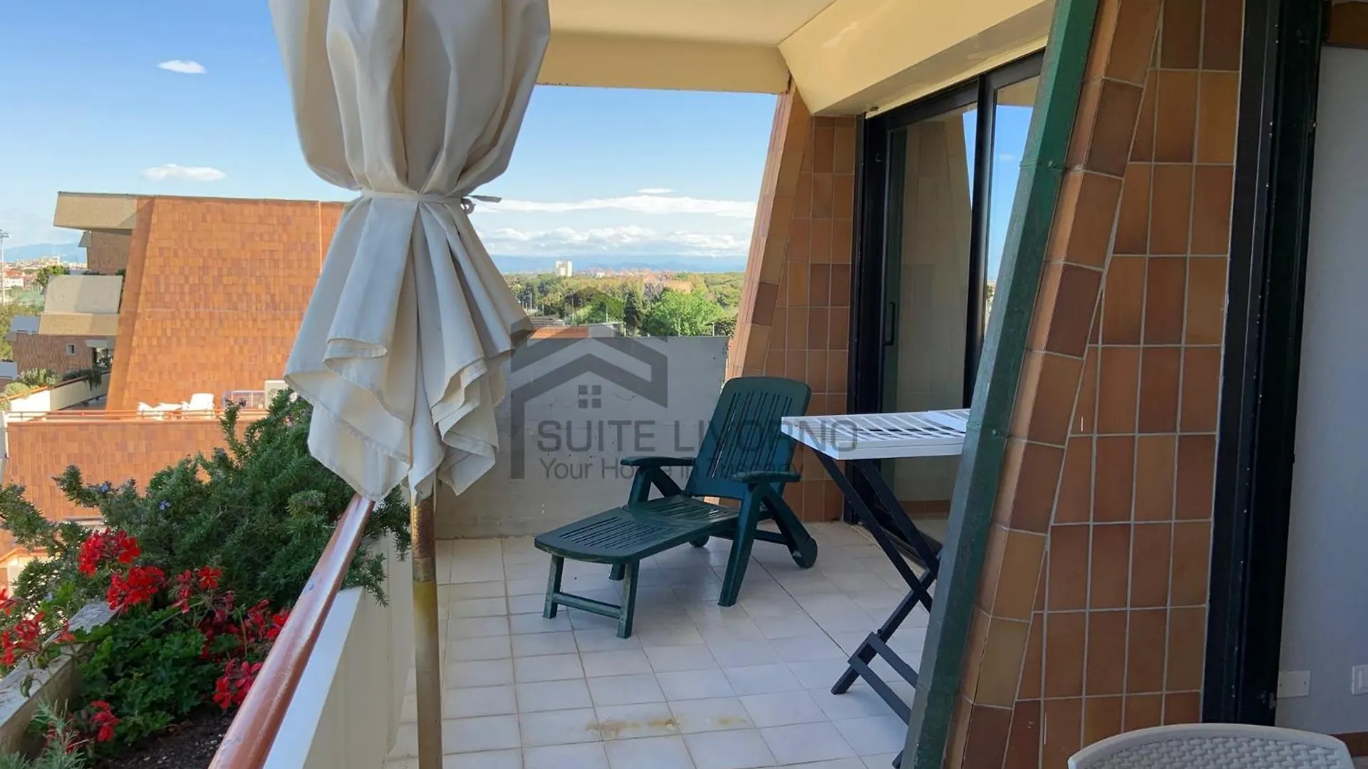Suites Marilia Apartments Pool Side - Suite Livorno Holiday Home Group Itália