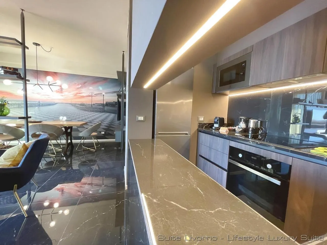 Suites Marilia Apartments Pool Side - Suite Livorno Holiday Home Group