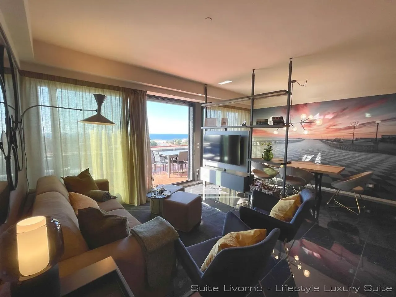 Suites Marilia Apartments Pool Side - Suite Livorno Holiday Home Group
