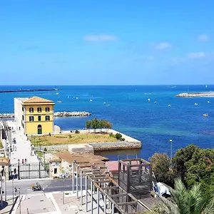 Almare - Sea Front Apartment