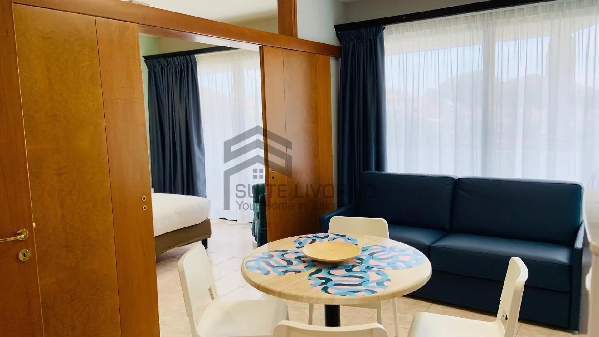 Suites Marilia Apartments Pool Side - Suite Livorno Holiday Home Group