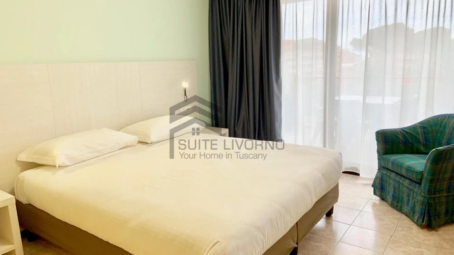 Suites Marilia Apartments Pool Side - Suite Livorno Holiday Home Group Italien