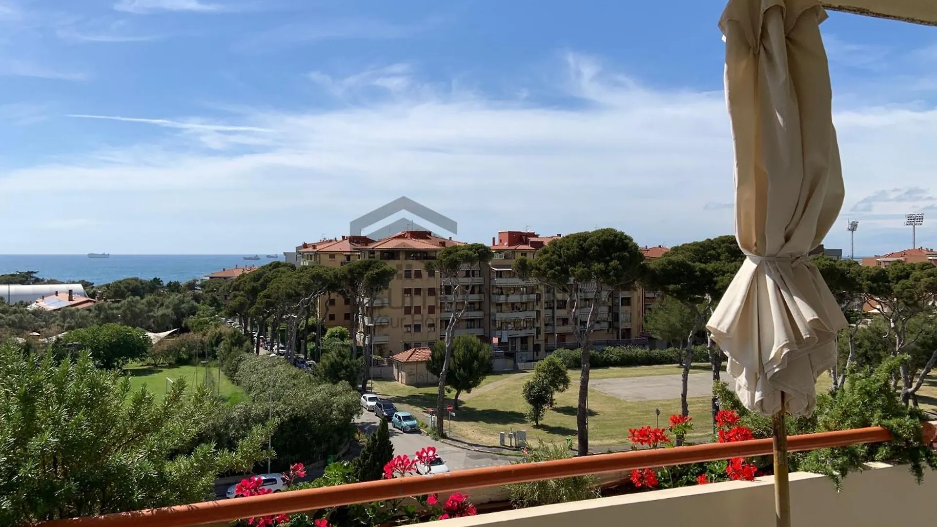 Suites Marilia Apartments Pool Side - Suite Livorno Holiday Home Group 0*,  Italien