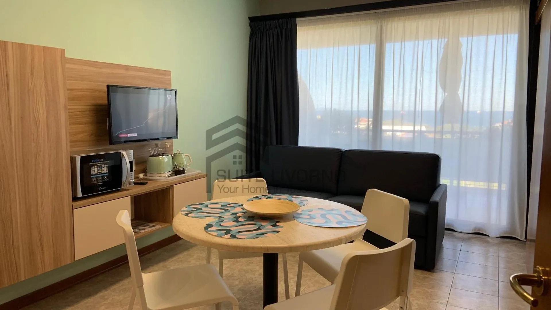 Suites Marilia Apartments Pool Side - Suite Livorno Holiday Home Group 0*,