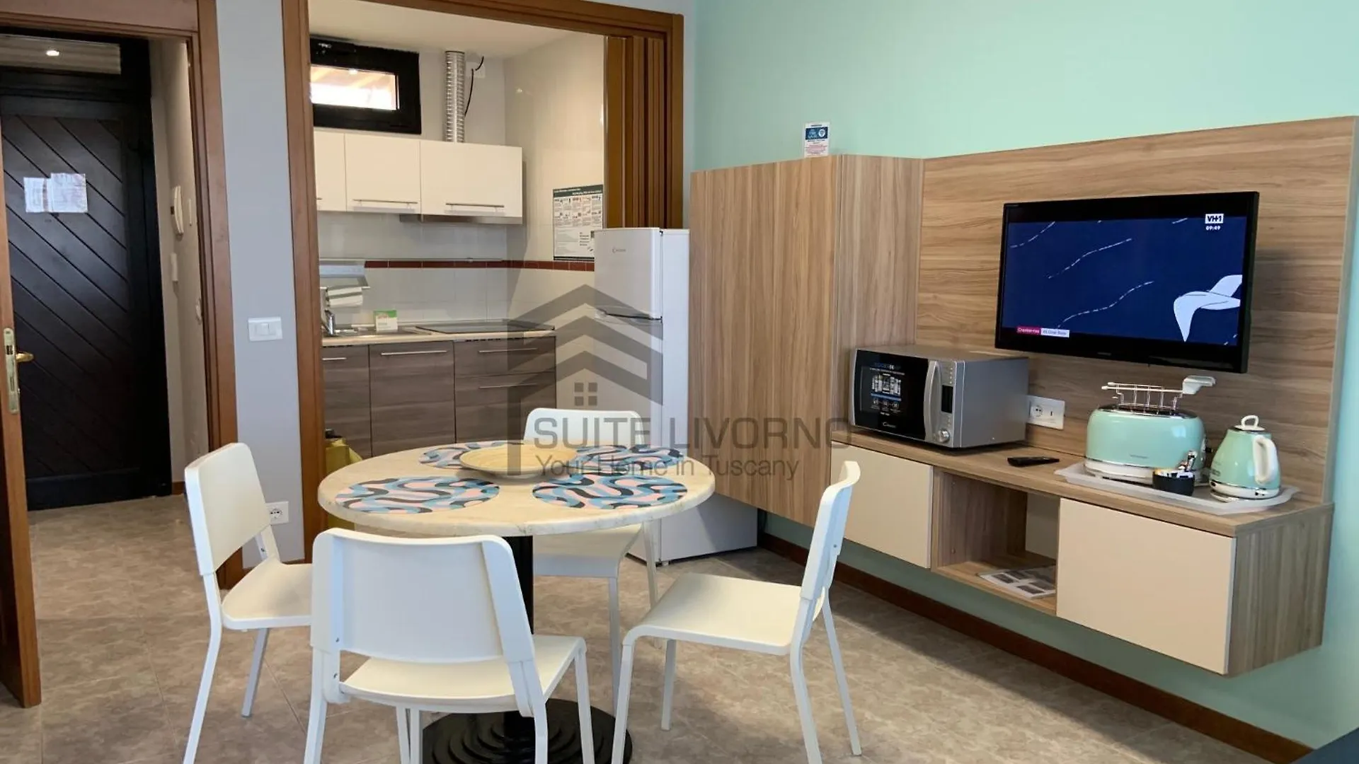 Suites Marilia Apartments Pool Side - Suite Livorno Holiday Home Group