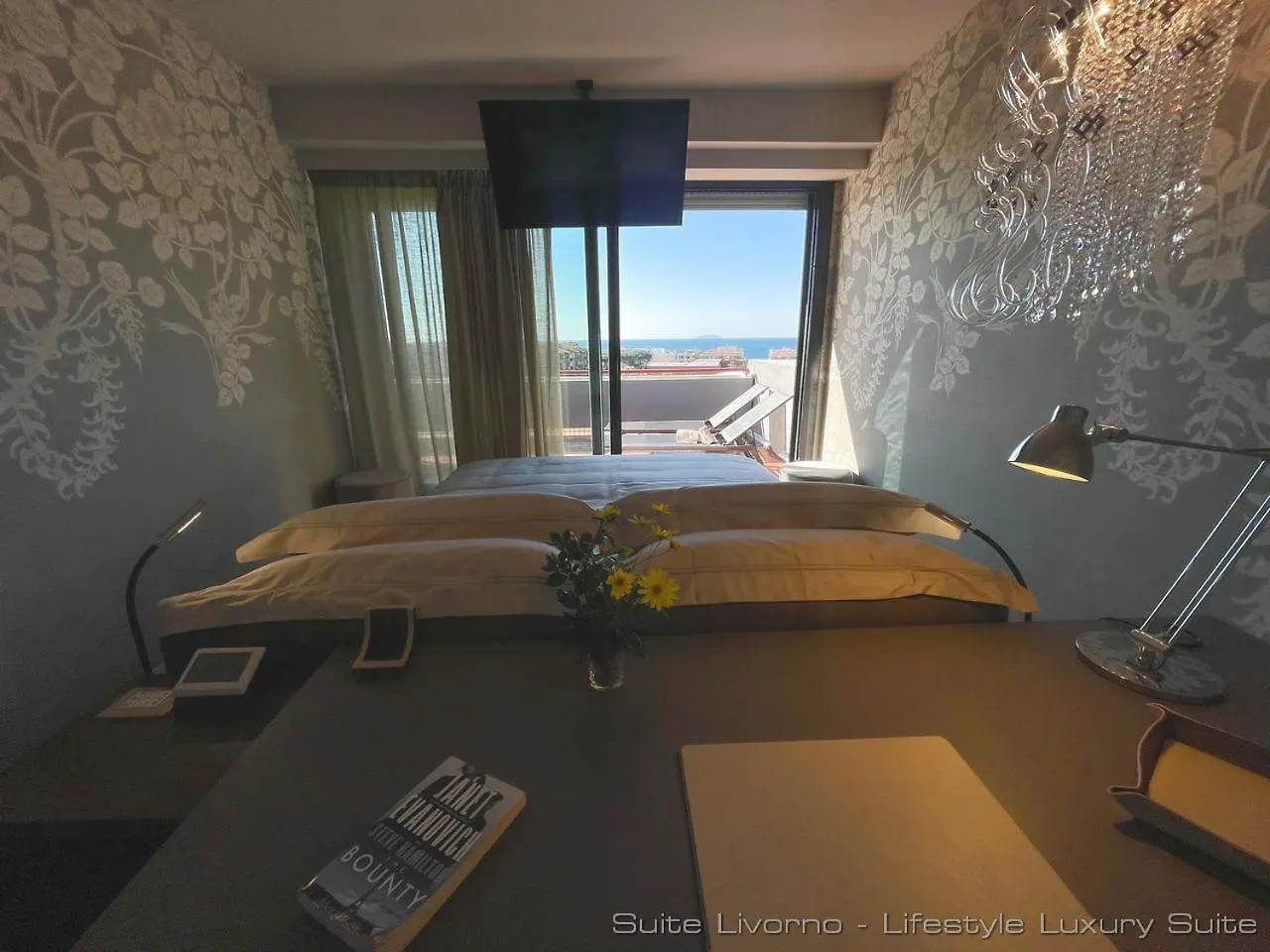 Suites Marilia Apartments Pool Side - Suite Livorno Holiday Home Group 0*,